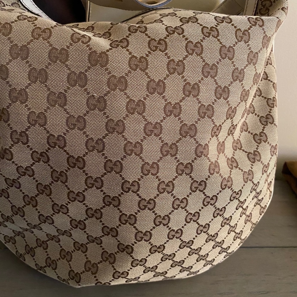 Gucci Bag - Picture 2 of 5